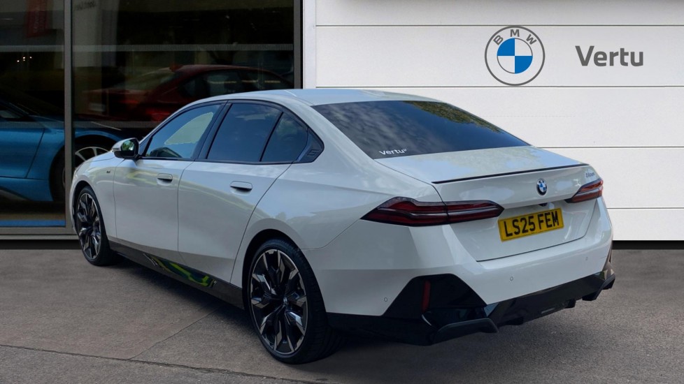 BMW 5 Series 520i M Sport Pro 4dr Auto [Tech Plus/Comfort Plus] Petrol Saloon - Image 2