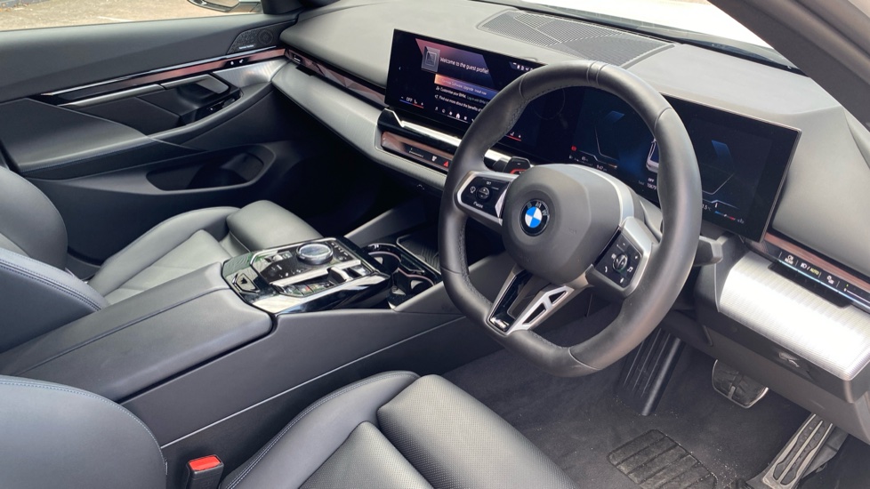 BMW 5 Series 520i M Sport Pro 4dr Auto [Tech Plus/Comfort Plus] Petrol Saloon - Image 6