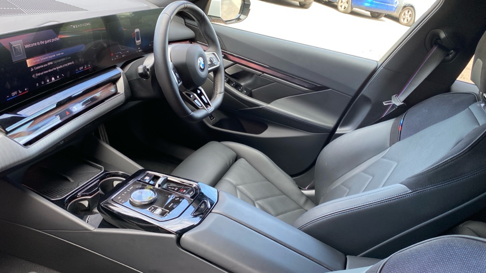 BMW 5 Series 520i M Sport Pro 4dr Auto [Tech Plus/Comfort Plus] Petrol Saloon - Image 7