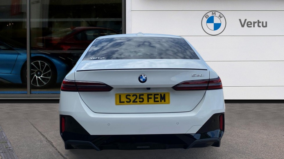 BMW 5 Series 520i M Sport Pro 4dr Auto [Tech Plus/Comfort Plus] Petrol Saloon - Image 15