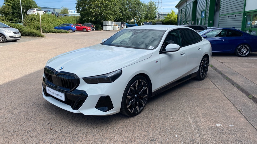 BMW 5 Series 520i M Sport Pro 4dr Auto [Tech Plus/Comfort Plus] Petrol Saloon - Image 25