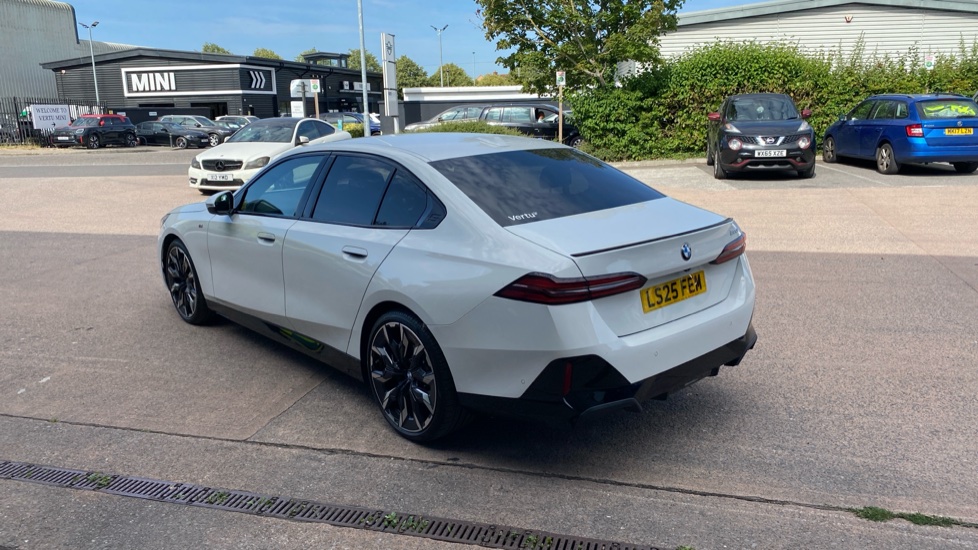 BMW 5 Series 520i M Sport Pro 4dr Auto [Tech Plus/Comfort Plus] Petrol Saloon - Image 26