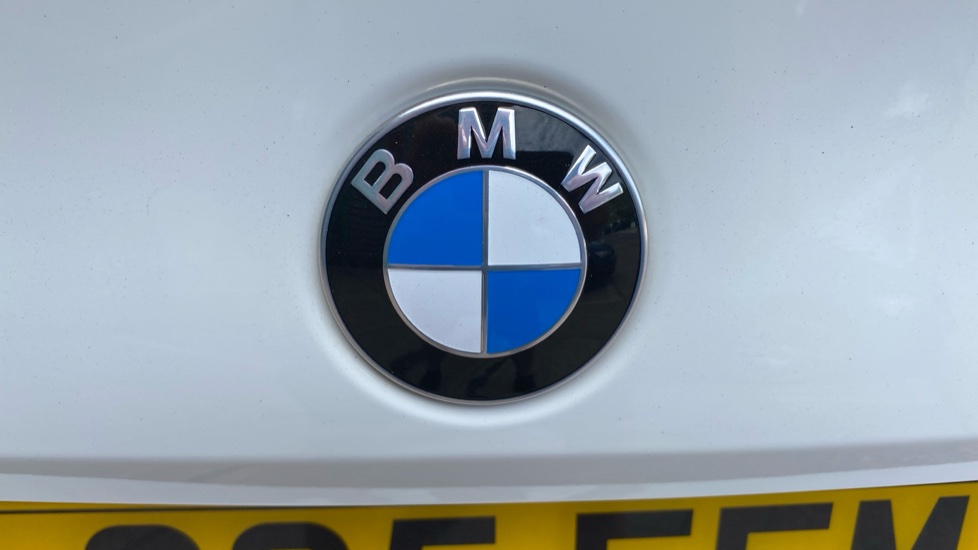 BMW 5 Series 520i M Sport Pro 4dr Auto [Tech Plus/Comfort Plus] Petrol Saloon - Image 34