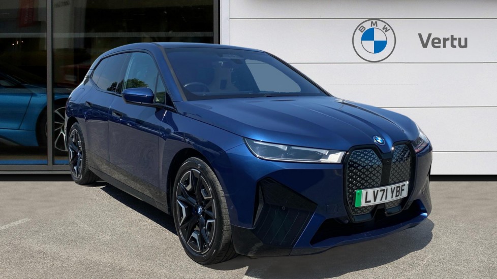BMW iX 240kW xDrive40 M Sport 76.6kWh 5dr Auto Electric Estate - Image 1