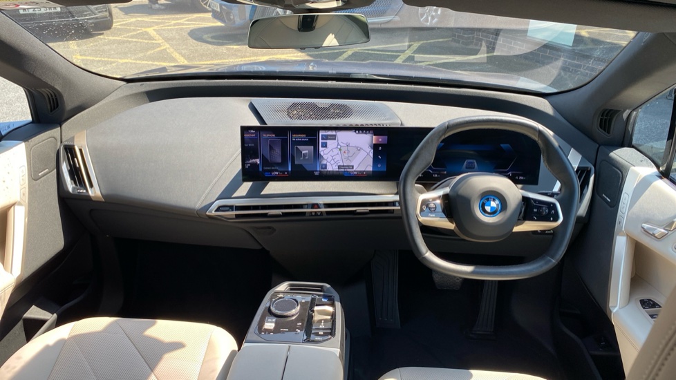 BMW iX 240kW xDrive40 M Sport 76.6kWh 5dr Auto Electric Estate - Image 4