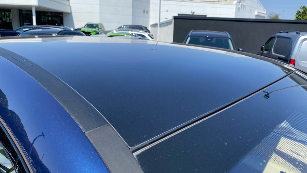 BMW iX 240kW xDrive40 M Sport 76.6kWh 5dr Auto Electric Estate - Image 21