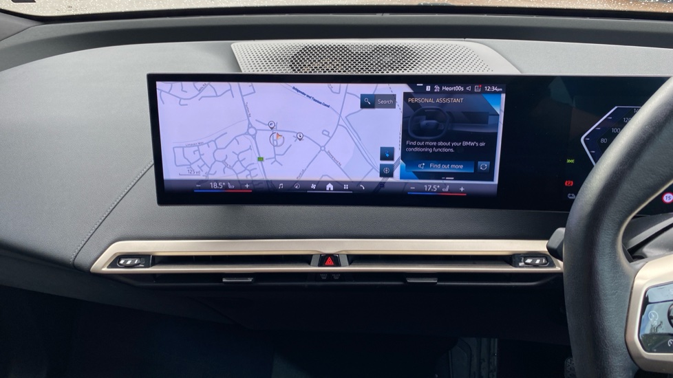 BMW iX 240kW xDrive40 M Sport 76.6kWh 5dr Auto Electric Estate - Image 8