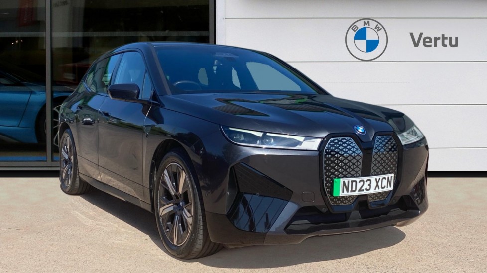 BMW iX 240kW xDrive40 M Sport 76.6kWh 5dr Auto Electric Estate - Image 1