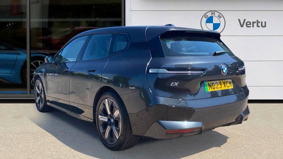 BMW iX 240kW xDrive40 M Sport 76.6kWh 5dr Auto Electric Estate - Image 2