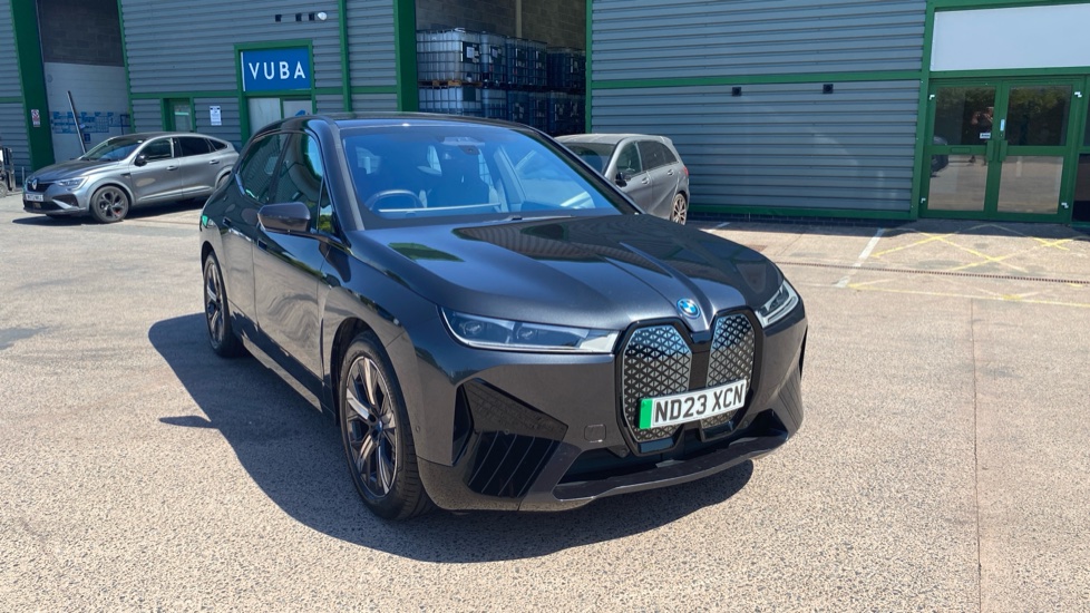 BMW iX 240kW xDrive40 M Sport 76.6kWh 5dr Auto Electric Estate - Image 24