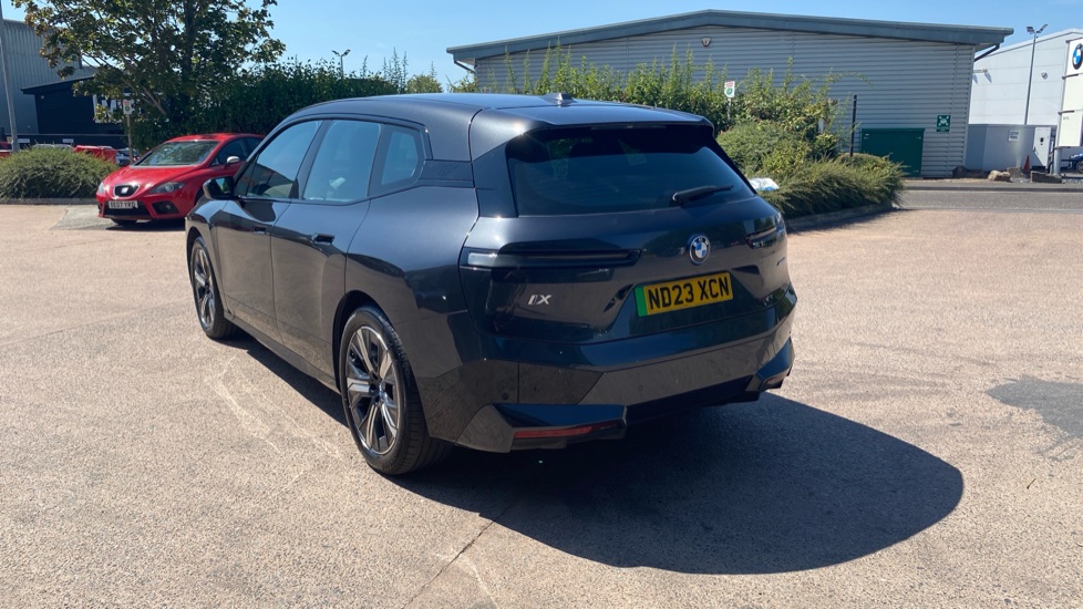 BMW iX 240kW xDrive40 M Sport 76.6kWh 5dr Auto Electric Estate - Image 26