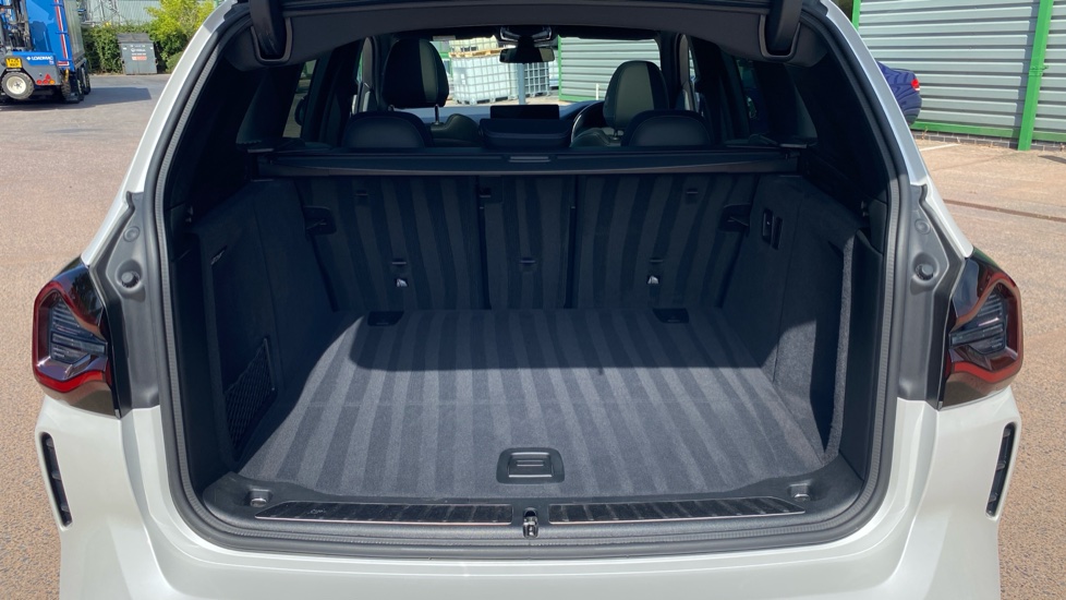 BMW iX3 210kW M Sport Pro 80kWh 5dr Auto Electric Estate - Image 13