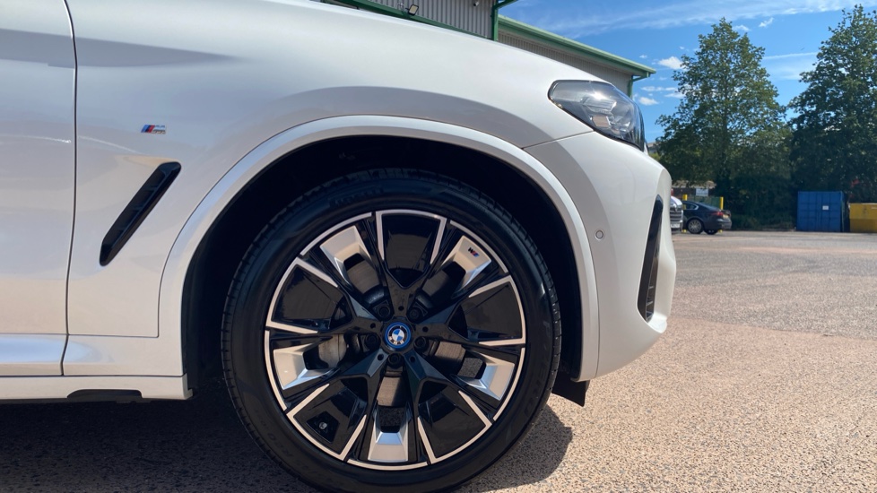 BMW iX3 210kW M Sport Pro 80kWh 5dr Auto Electric Estate - Image 14