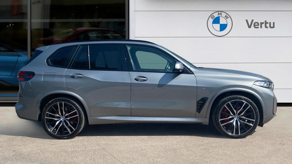 BMW X5 xDrive50e M Sport 5dr Auto [Tech/Pro Pack] Estate - Image 3