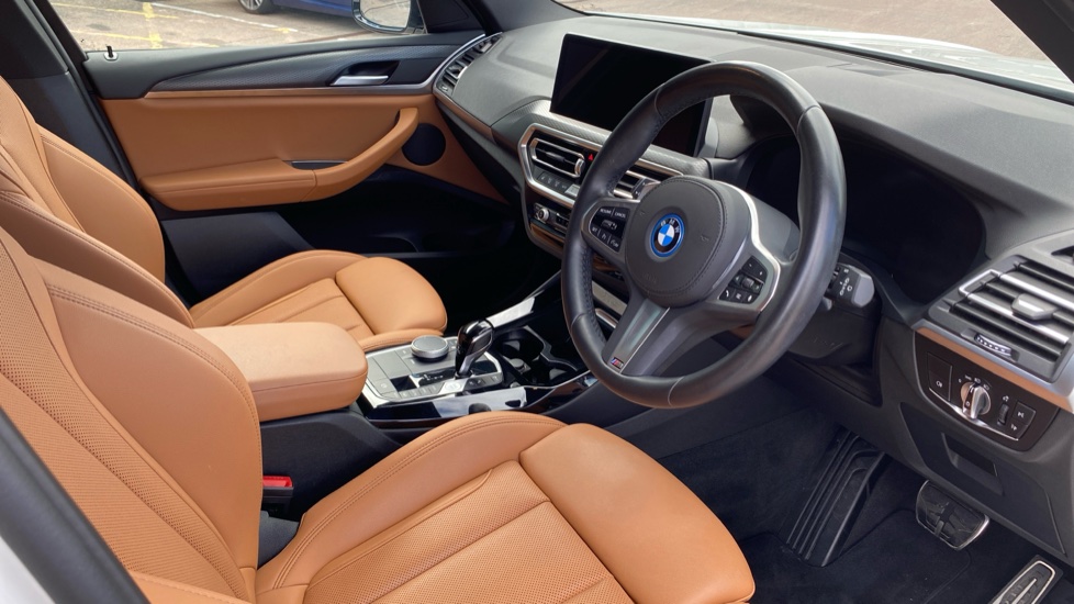 BMW X3 xDrive 30e M Sport 5dr Auto Estate - Image 6