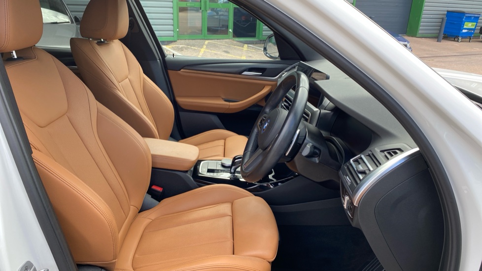 BMW X3 xDrive 30e M Sport 5dr Auto Estate - Image 11