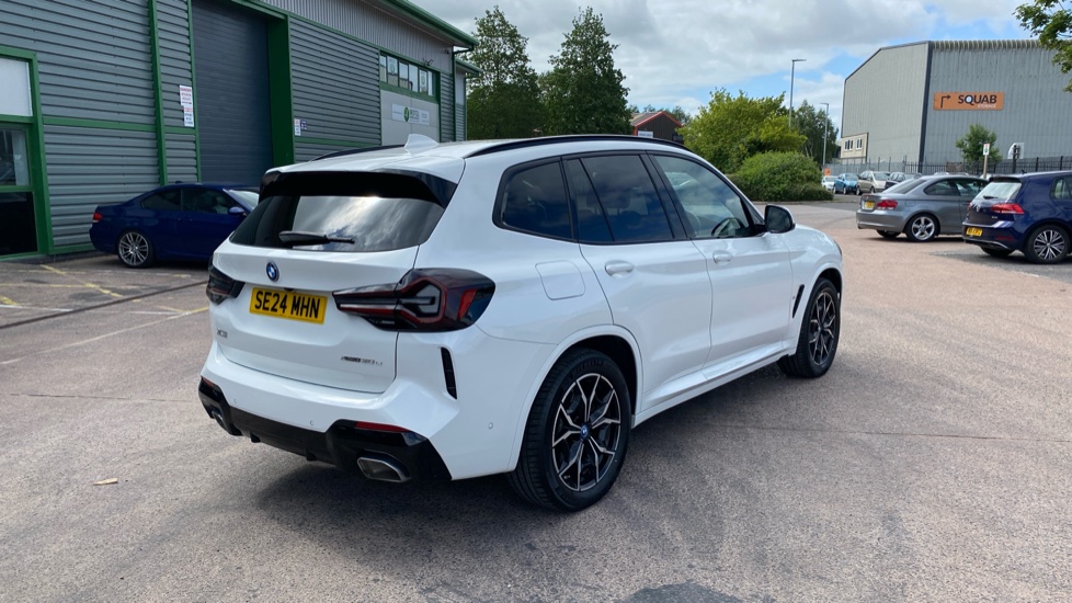 BMW X3 xDrive 30e M Sport 5dr Auto Estate - Image 24