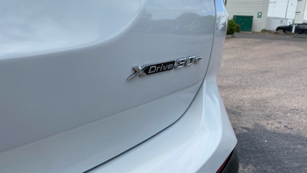 BMW X3 xDrive 30e M Sport 5dr Auto Estate - Image 31