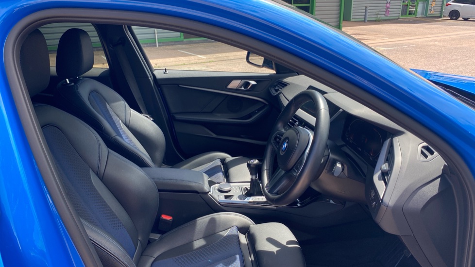 BMW 1 Series 118i [136] M Sport 5dr [Live Cockpit Professional] Petrol Hatchback - Image 11