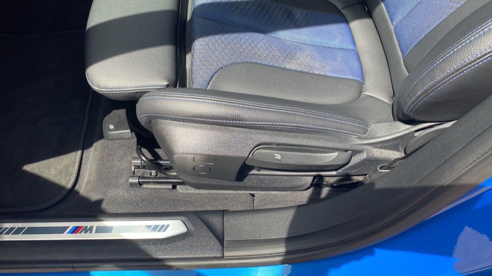 BMW 1 Series 118i [136] M Sport 5dr [Live Cockpit Professional] Petrol Hatchback - Image 29