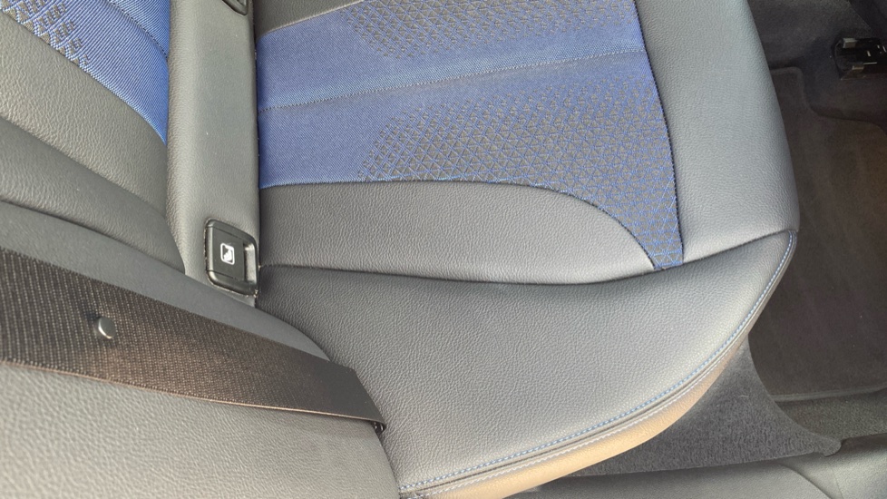 BMW 1 Series 118i [136] M Sport 5dr [Live Cockpit Professional] Petrol Hatchback - Image 35