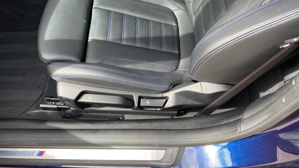 BMW 4 Series M440i xDrive MHT 2dr Step Auto Petrol Coupe - Image 32