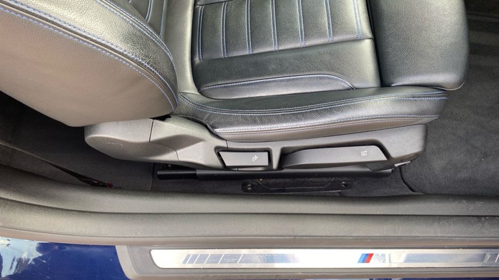 BMW 4 Series M440i xDrive MHT 2dr Step Auto Petrol Coupe - Image 40
