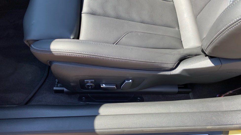 BMW M4 xDrive 530 Competition M 2dr Step Auto [Ult Pk] Petrol Coupe - Image 43