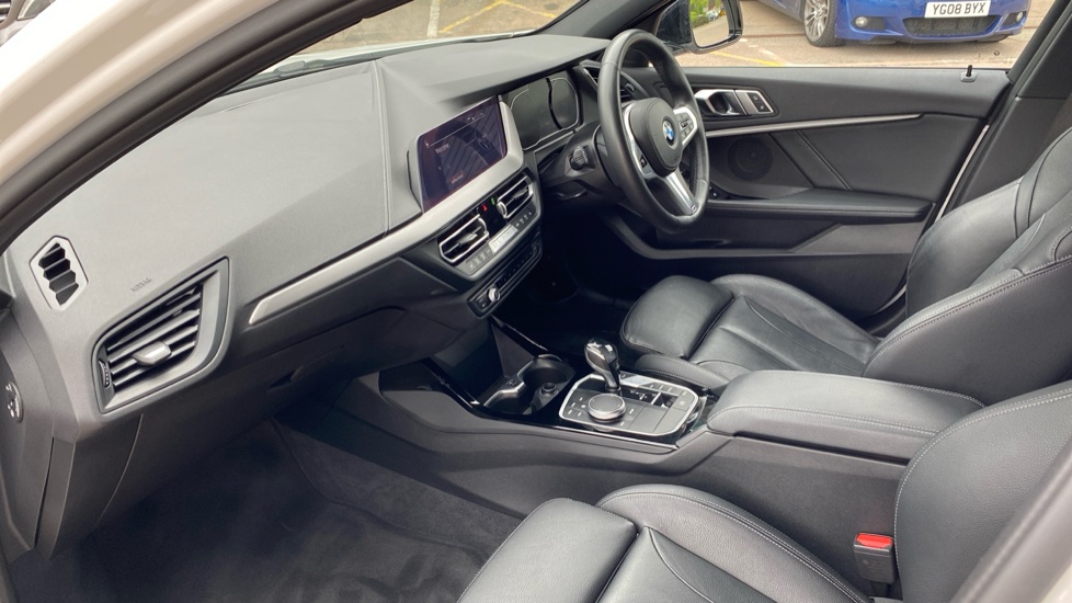 BMW 1 Series 118i M Sport 5dr Step Auto Petrol Hatchback - Image 7
