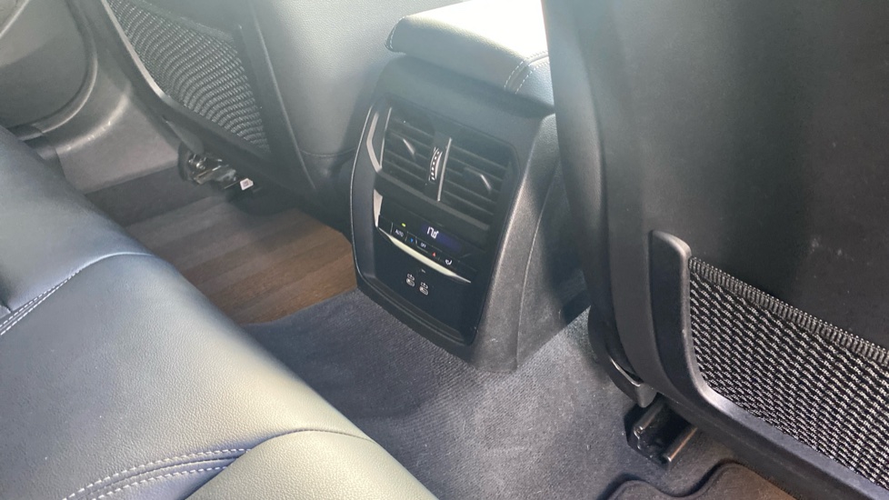 BMW 4 Series 420i M Sport 5dr Step Auto Petrol Hatchback - Image 41
