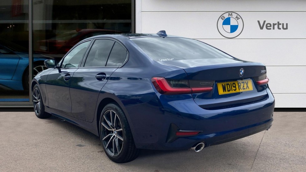 BMW 3 Series 320i Sport 4dr Step Auto Petrol Saloon - Image 2