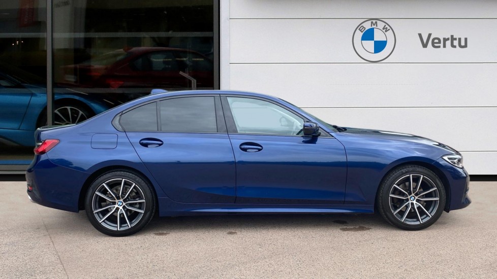 BMW 3 Series 320i Sport 4dr Step Auto Petrol Saloon - Image 3