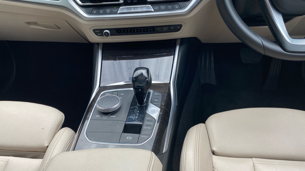 BMW 3 Series 320i Sport 4dr Step Auto Petrol Saloon - Image 10