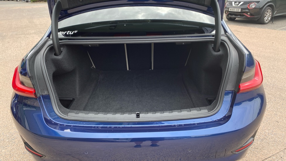 BMW 3 Series 320i Sport 4dr Step Auto Petrol Saloon - Image 13