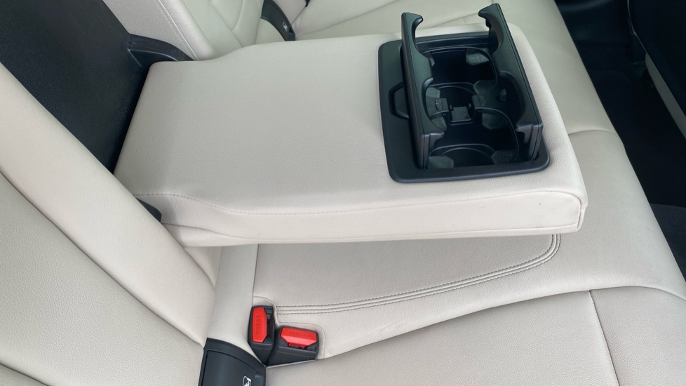 BMW 3 Series 320i Sport 4dr Step Auto Petrol Saloon - Image 36
