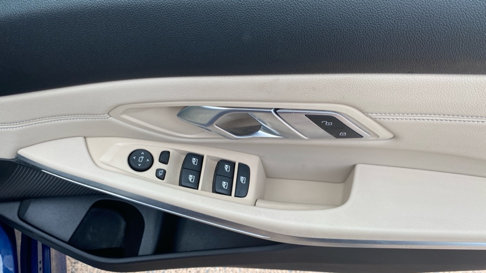 BMW 3 Series 320i Sport 4dr Step Auto Petrol Saloon - Image 39