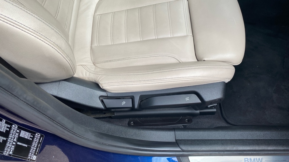 BMW 3 Series 320i Sport 4dr Step Auto Petrol Saloon - Image 40