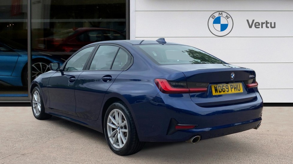 BMW 3 Series 330e SE Pro 4dr Auto Saloon - Image 2