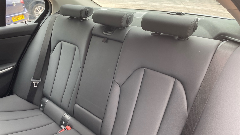 BMW 3 Series 330e SE Pro 4dr Auto Saloon - Image 12