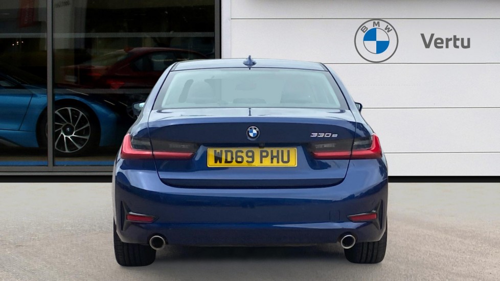 BMW 3 Series 330e SE Pro 4dr Auto Saloon - Image 15