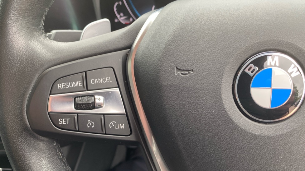 BMW 3 Series 330e SE Pro 4dr Auto Saloon - Image 17