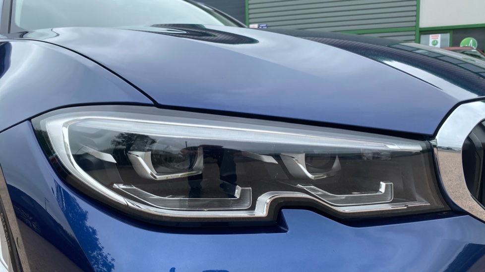 BMW 3 Series 330e SE Pro 4dr Auto Saloon - Image 23