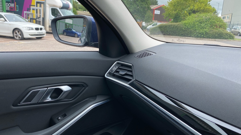 BMW 3 Series 330e SE Pro 4dr Auto Saloon - Image 58