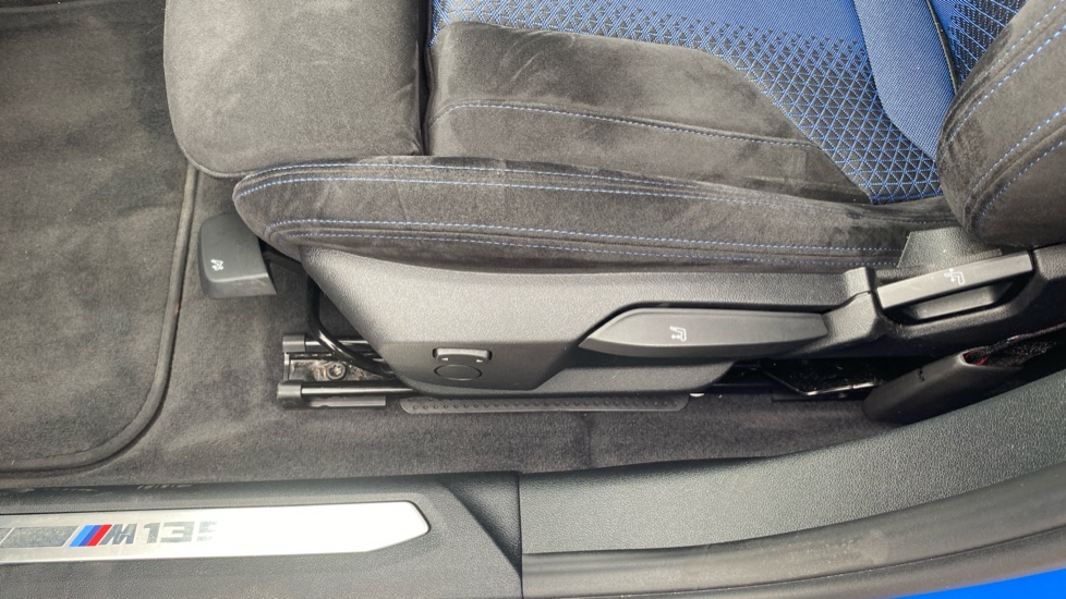 BMW 1 Series M135i xDrive 5dr Step Auto Petrol Hatchback - Image 34