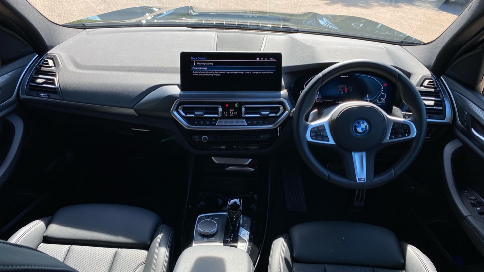 BMW X3 xDrive 30e M Sport 5dr Auto Estate - Image 4