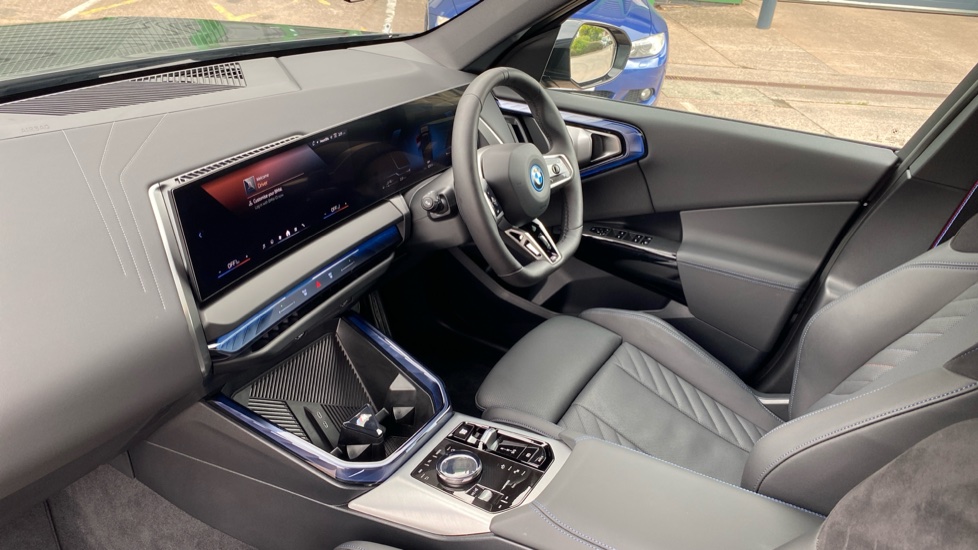 BMW X3 30e xDrive M Sport 5dr Auto Estate - Image 7