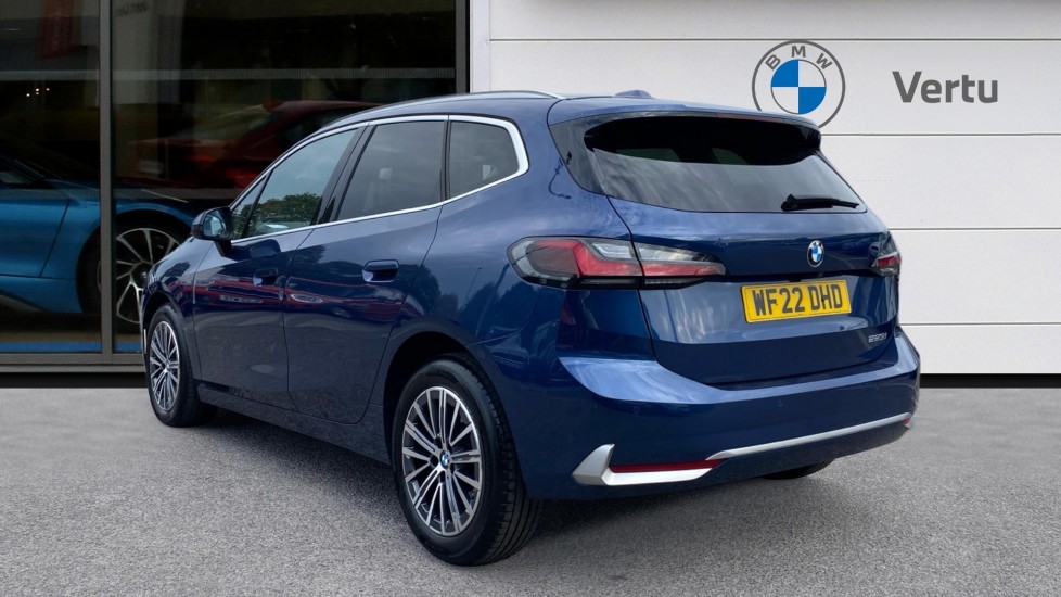 BMW 2 Series 223i MHT Luxury 5dr DCT Petrol Hatchback - Image 2