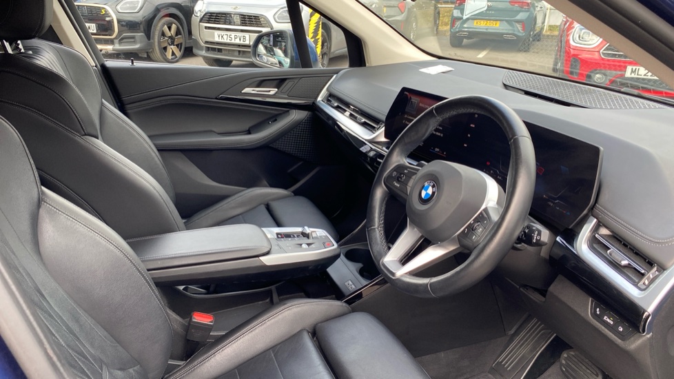 BMW 2 Series 223i MHT Luxury 5dr DCT Petrol Hatchback - Image 6