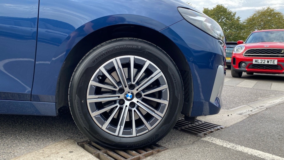 BMW 2 Series 223i MHT Luxury 5dr DCT Petrol Hatchback - Image 14