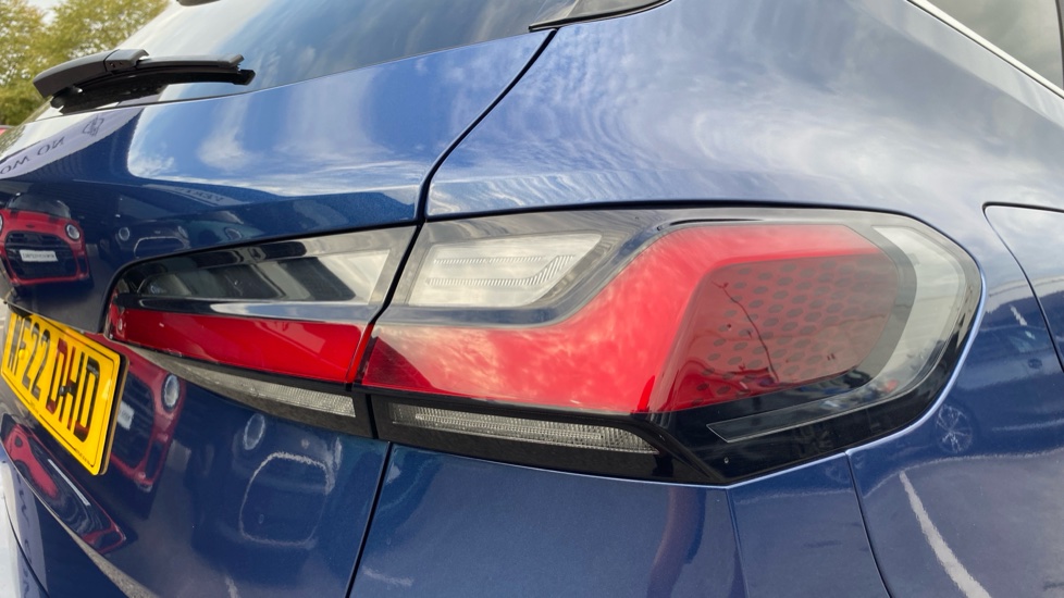 BMW 2 Series 223i MHT Luxury 5dr DCT Petrol Hatchback - Image 22